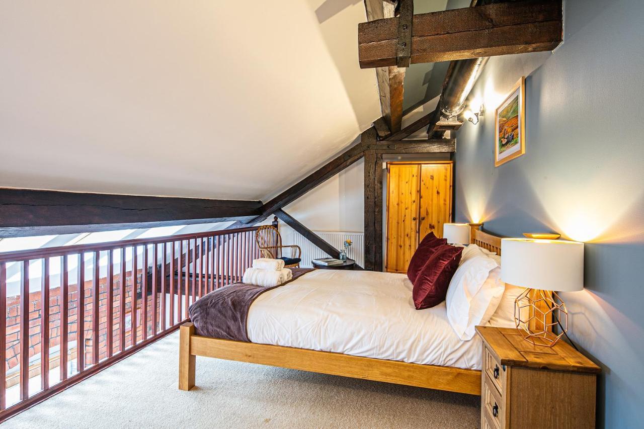 Beautiful 1-Bed Apartment In Grade Listed Warehouse - Victoria Quays, Sheffield City Centre, Free Parking, Pet Friendly, Netflix Buitenkant foto