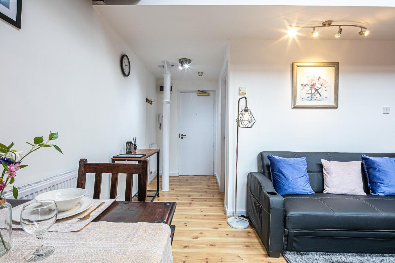 Beautiful 1-Bed Apartment In Grade Listed Warehouse - Victoria Quays, Sheffield City Centre, Free Parking, Pet Friendly, Netflix Buitenkant foto