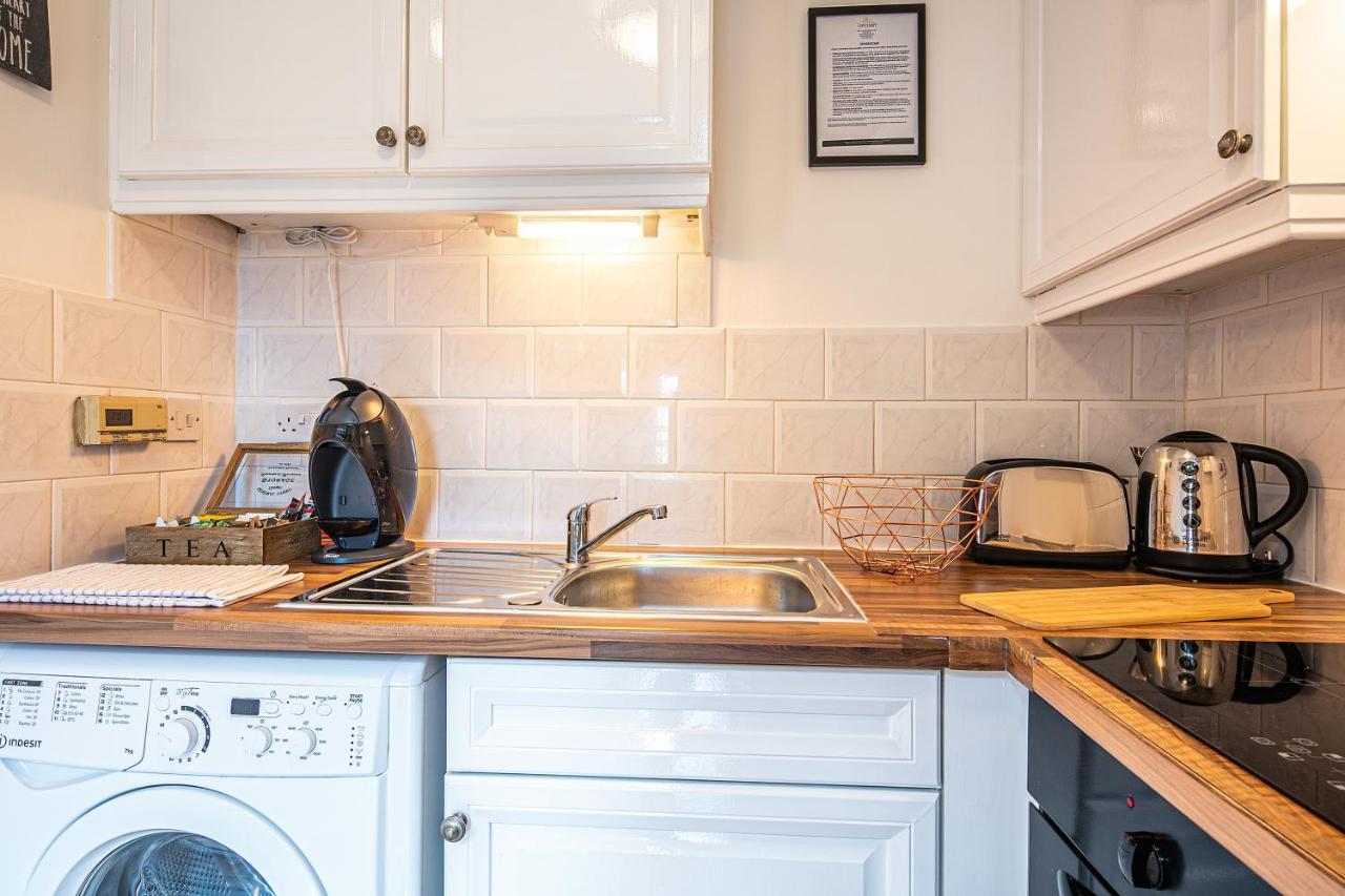 Beautiful 1-Bed Apartment In Grade Listed Warehouse - Victoria Quays, Sheffield City Centre, Free Parking, Pet Friendly, Netflix Buitenkant foto